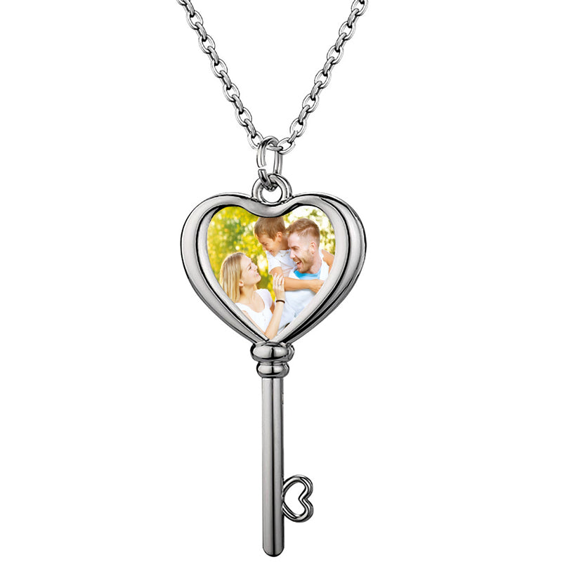 Customizable Giant Sports Fan Chain Necklace: USA Made Team Pride