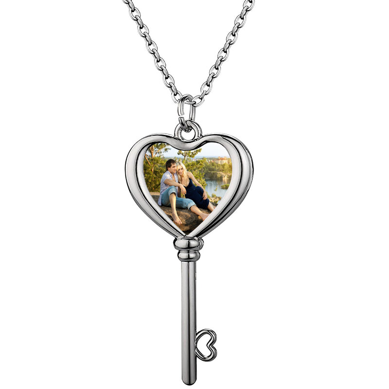 Personalized Angel Wings Photo Locket Necklace | Custom Heart Pendant photo Jewelry | Perfect Gift for Mom, Girlfriend, Wife, Daughter