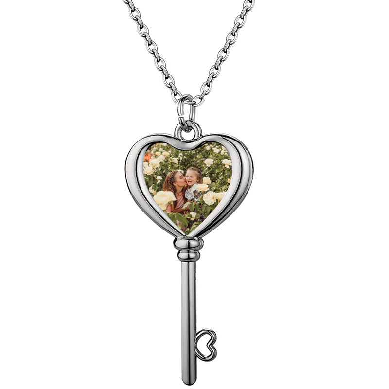 Initial Necklace Plated Stainless Steel Coin Engraved Heart Letter Necklace Name Necklace for Women