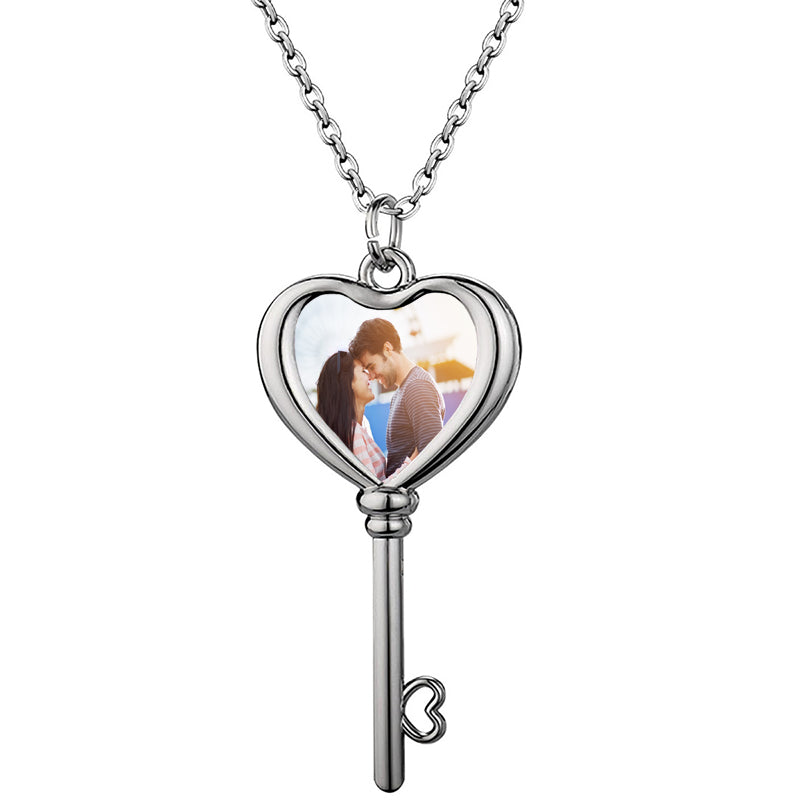 Cyrillic Font Name Necklace, Cyrillic Name Necklace, Ukranian Name, Custom Cyrillic Nameplate Necklace, Personalized Cyrillic Font Jewelry